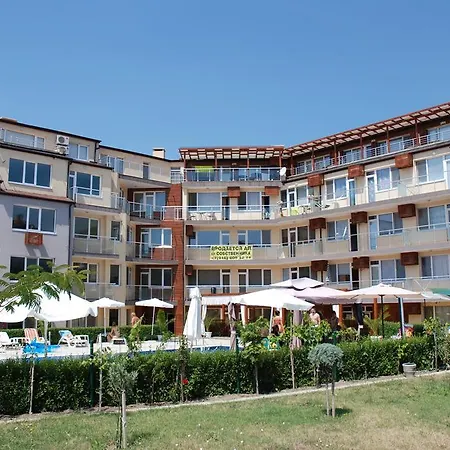 Sunny House Family Complex Aparthotel 3*