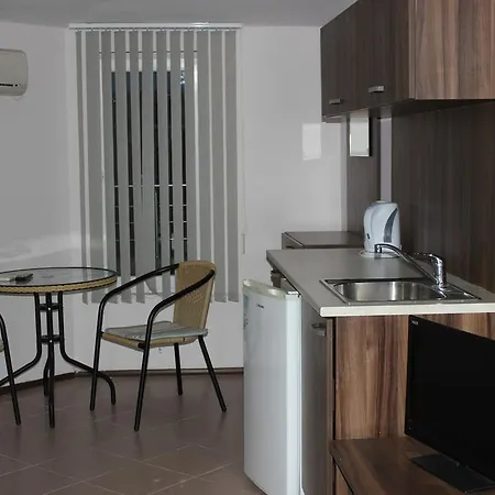 Sunny House Family Complex 3*