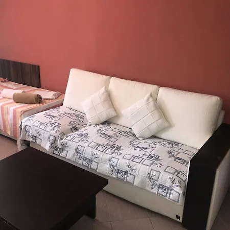 شقة فندقية Sunny House Family Complex نيسيبار