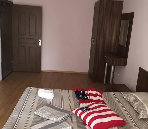 Sunny House Family Complex 公寓式酒店